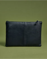 Quadra NuHide® Accessory Pouch